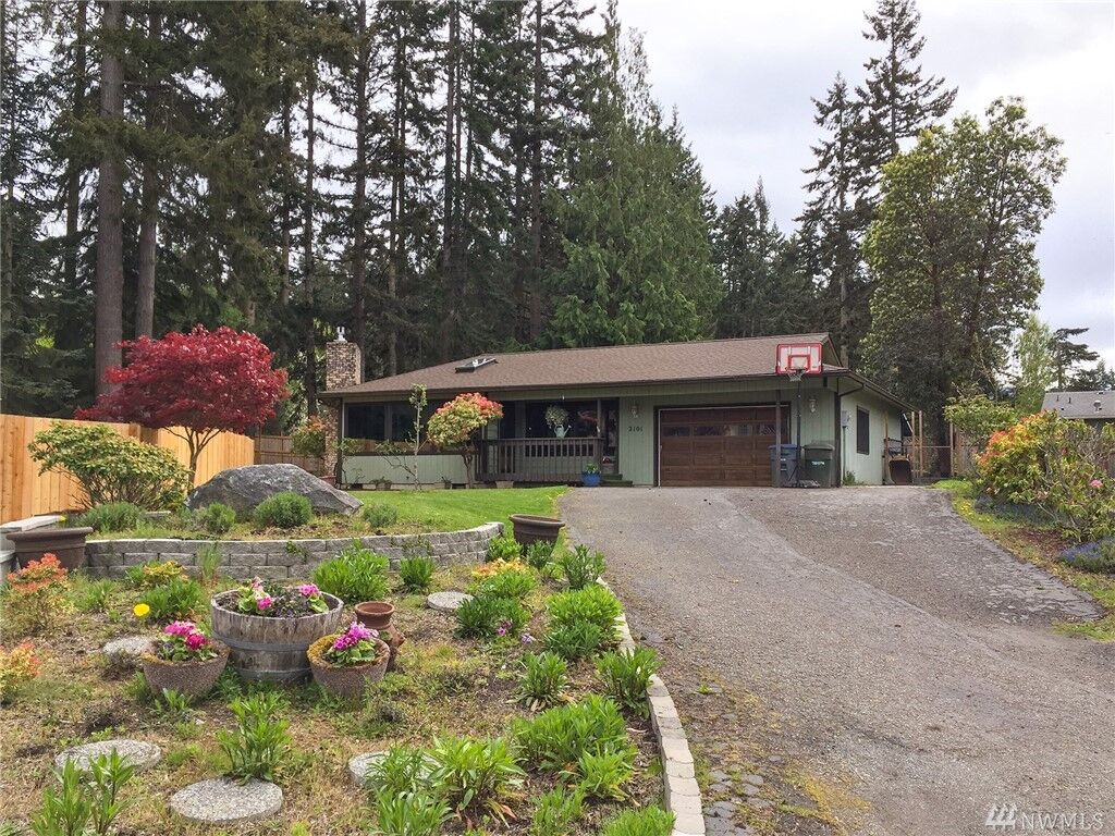 Property Photo: 2101 Seabreeze Place WA 98363