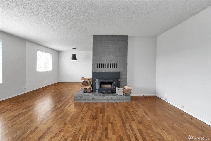 Property Photo:  1409  Belmont Avenue  WA 98531 