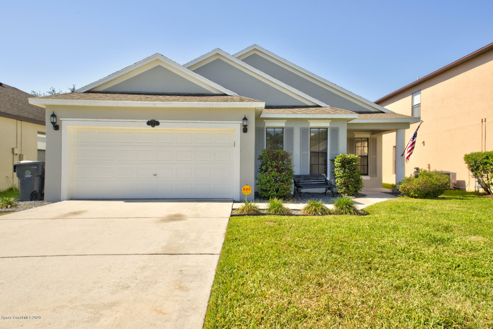 Property Photo:  671 Loxley Court  FL 32780 