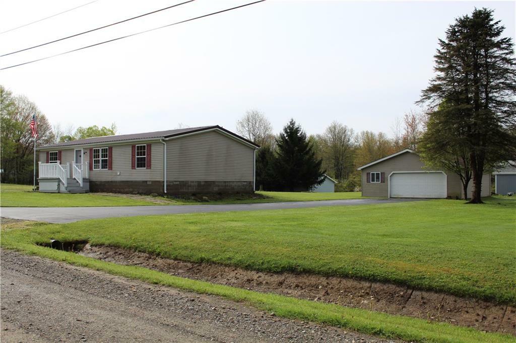 Property Photo:  1683 Pymatuning Drive  PA 16134 