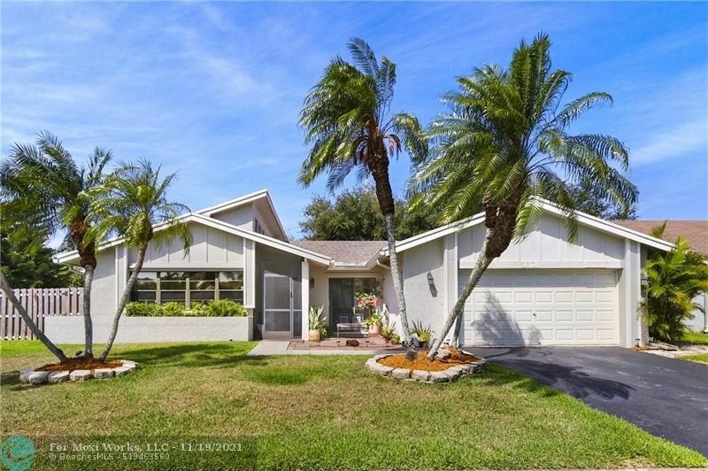 Property Photo:  3301 NW 97th Ter  FL 33351 