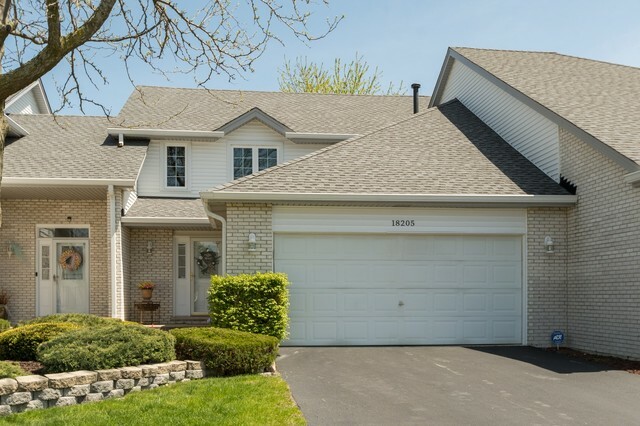 Property Photo:  18205 Pheasant Lake Drive  IL 60487 