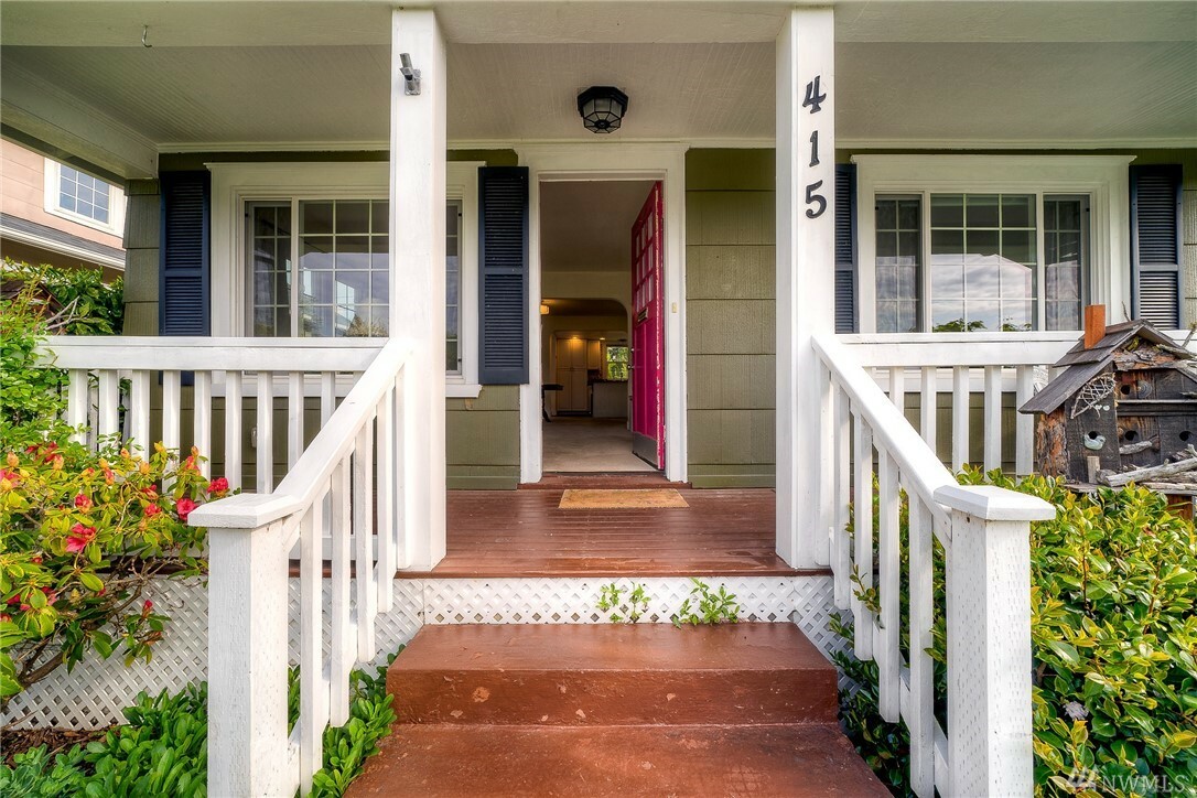 Property Photo: 415 S 54th St WA 98408