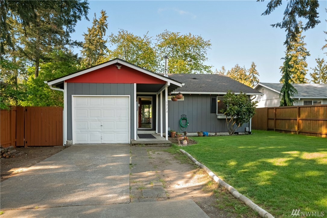 Property Photo:  1773 S 94th St  WA 98444 