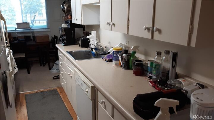 Property Photo:  14020 Midvale Ave N  WA 98133 
