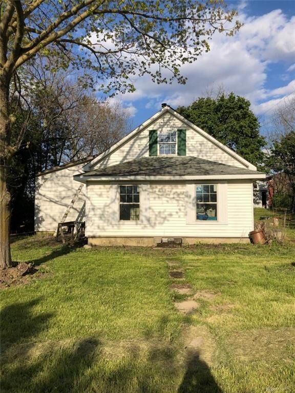 Property Photo: 5012 Hardin Wapak Road OH 45365