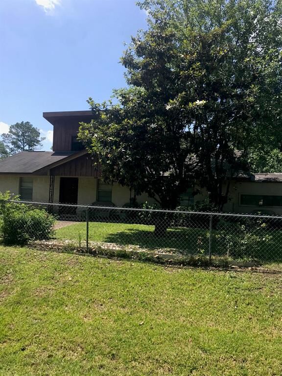 Property Photo:  11203 Tall Timbers Drive  TX 77065 