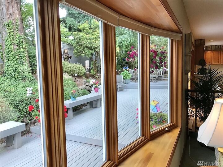 16101  Inglewood Terrace NE  Kenmore WA 98028 photo