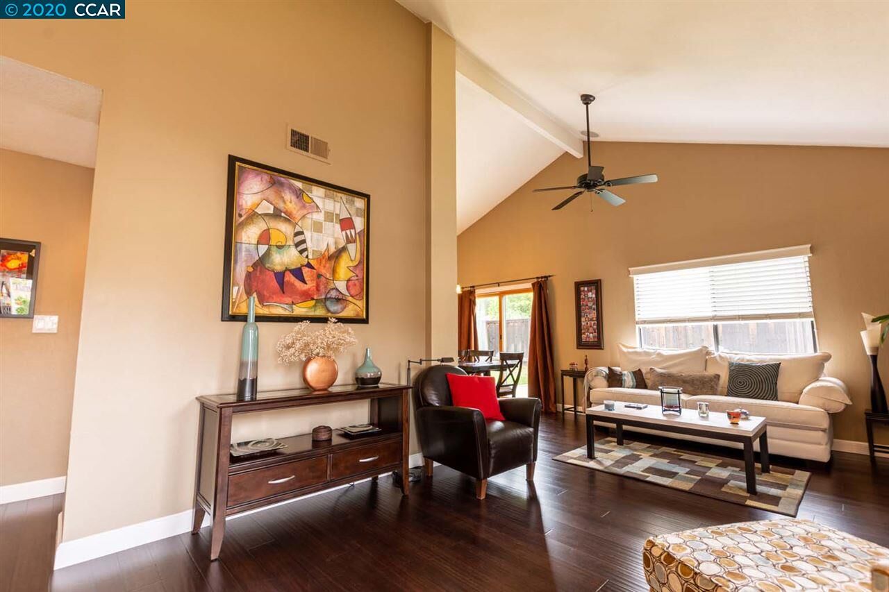 Property Photo: 2131 N Peak Pl CA 94553