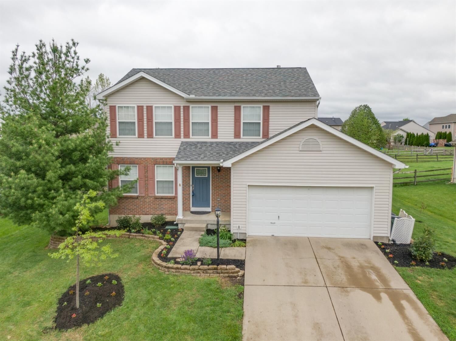 Property Photo:  800 Thornton Dr  OH 45152 