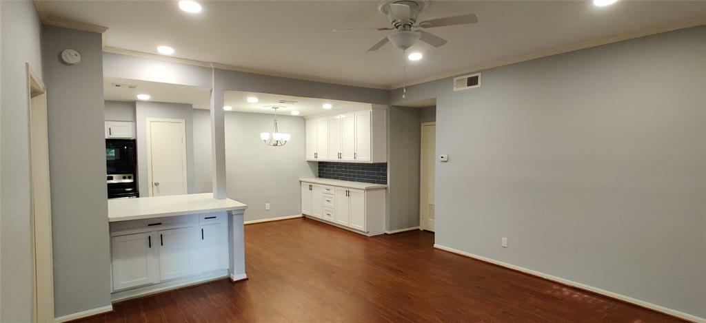 Property Photo: 2125 Augusta Drive 61 TX 77057