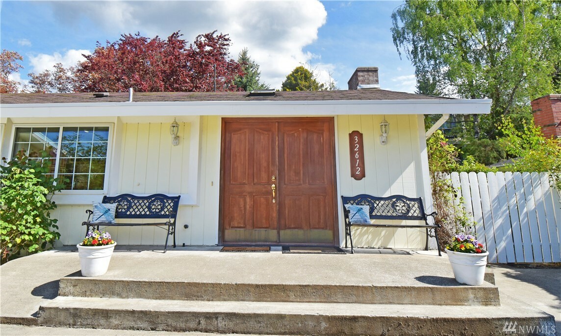 Property Photo: 32612 39th Ave SW WA 98023