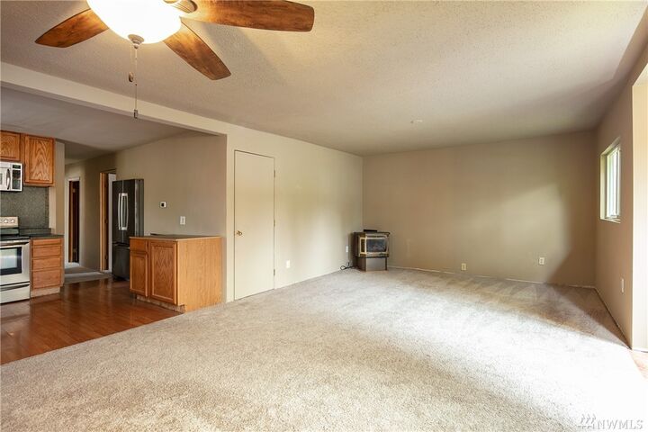 Property Photo: 329 N 103rd St WA 98133
