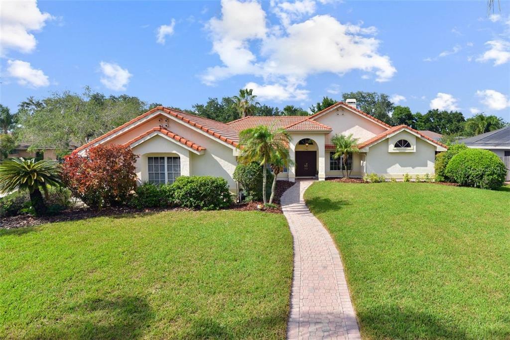 Property Photo:  7740 Pointview Circle  FL 32836 