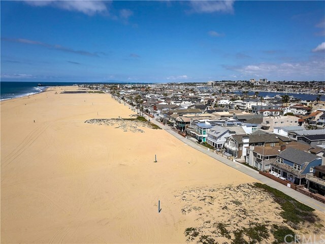Property Photo: 908 W Oceanfront CA 92661