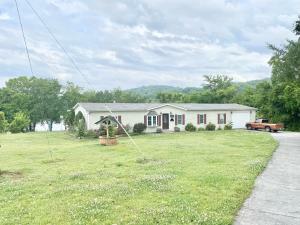 Property Photo:  1172 Little Dogwood Rd  TN 37763 