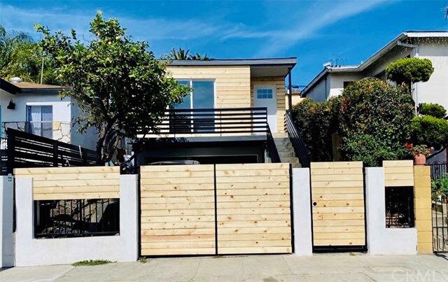Property Photo: 1464 N Eastern Avenue CA 90063