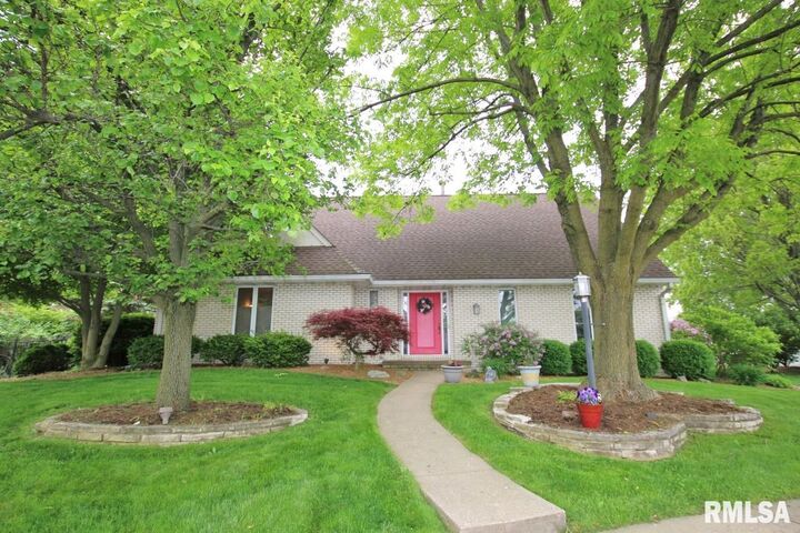 5500 N Holly Hedges  Peoria IL 61614 photo