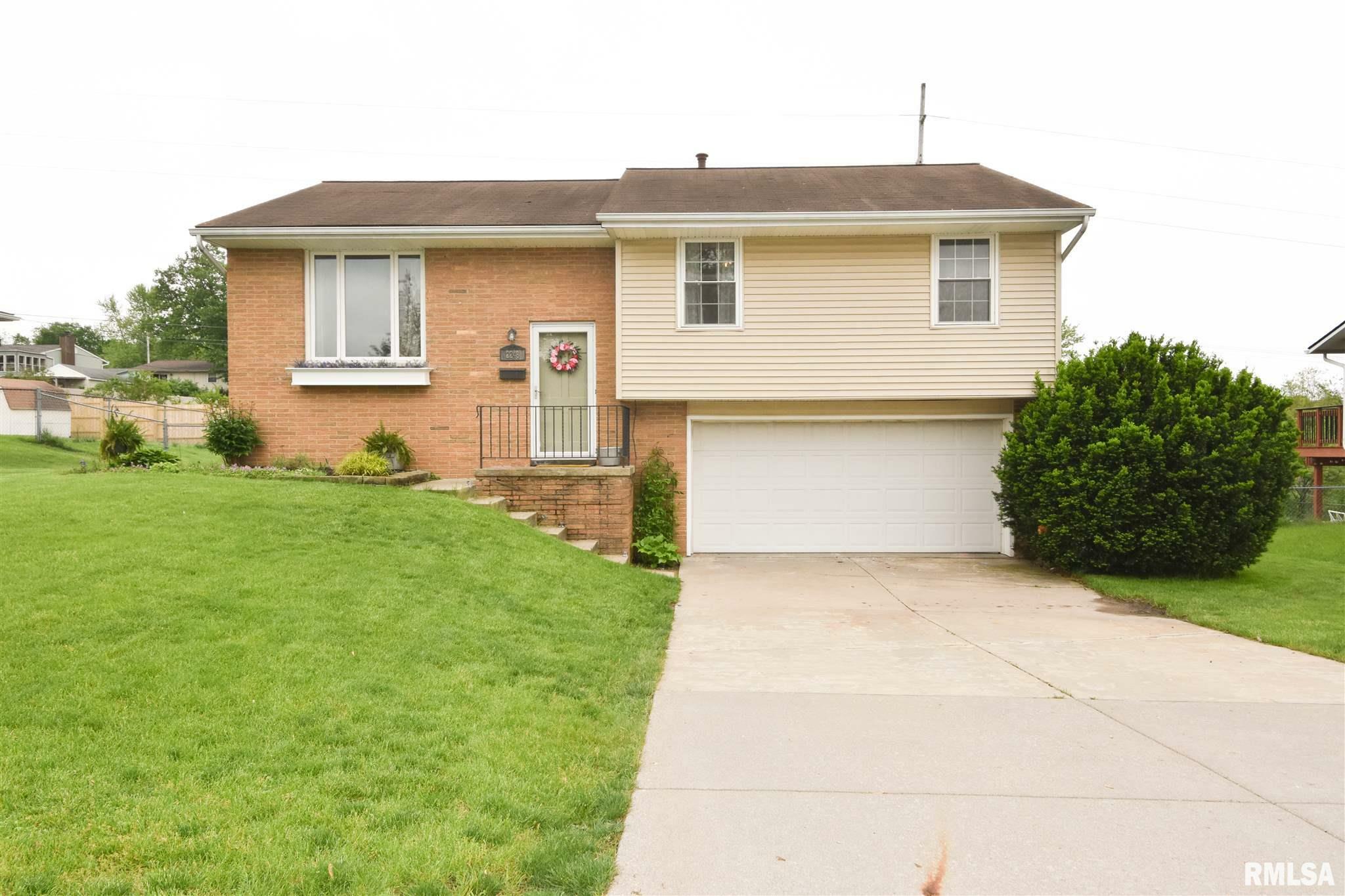 Property Photo:  2248 W Warwick  IL 61614 