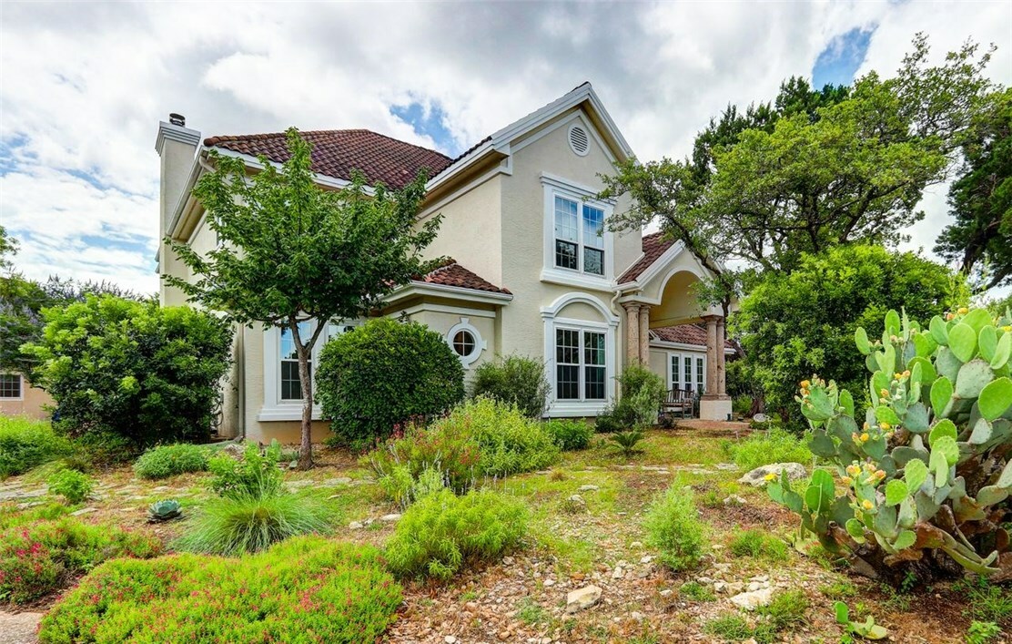 Property Photo:  8711 Bluegrass Drive  TX 78759 