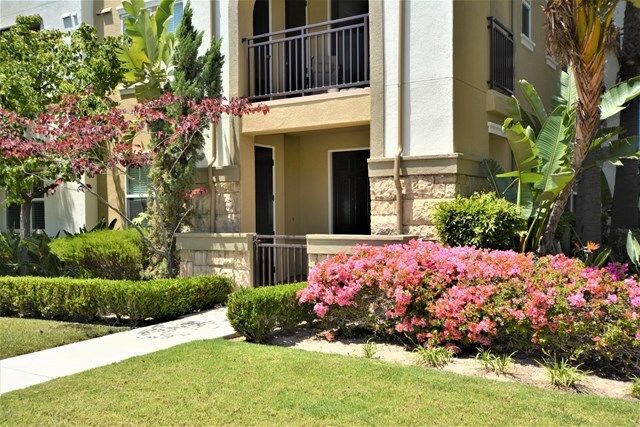 Property Photo:  290 Riverdale Court 1109  CA 93012 