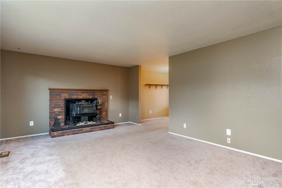 Property Photo:  459 NW Columbia  WA 98277 