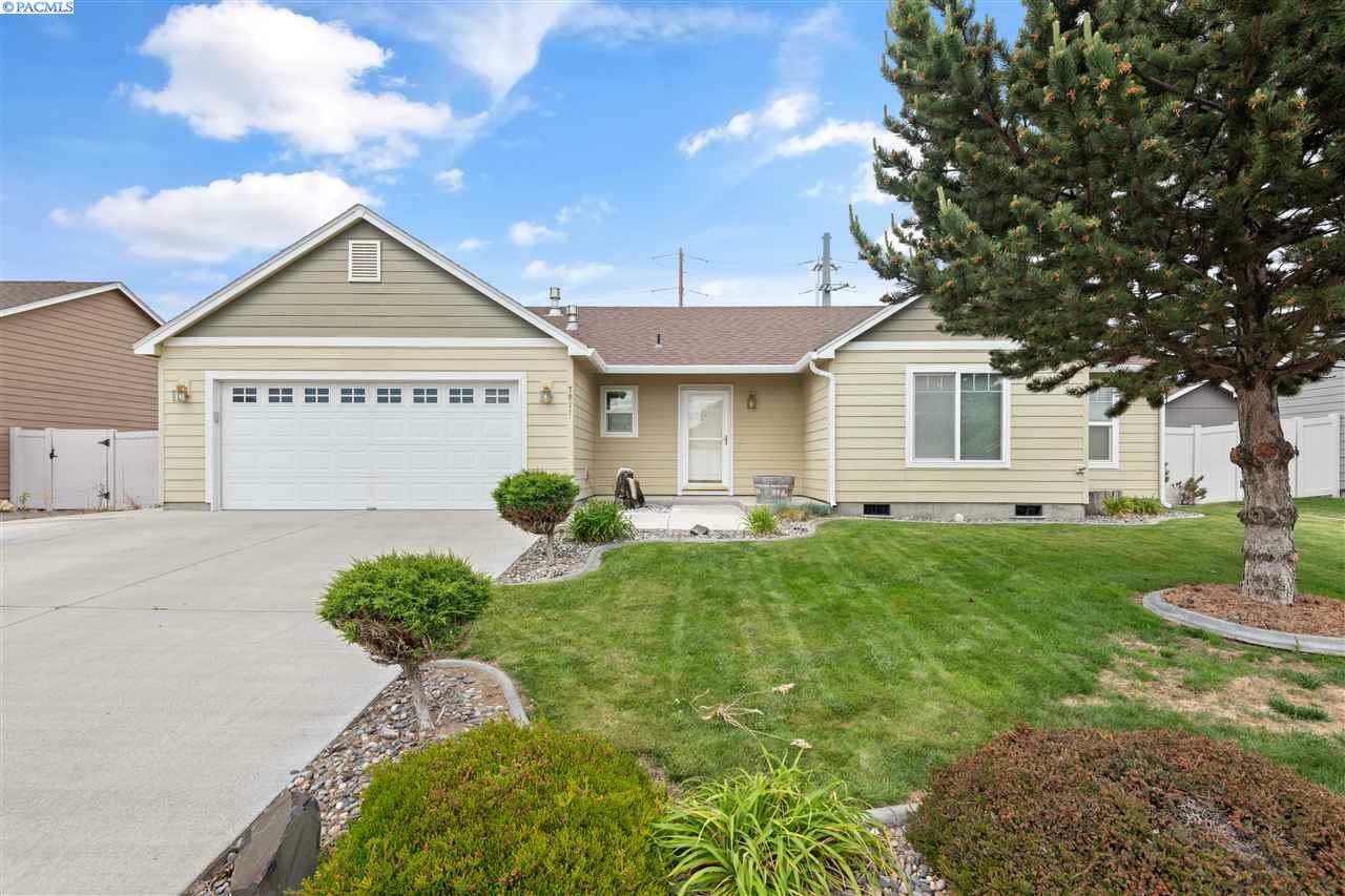 Property Photo:  7911 Snoqualmie Drive  WA 99301 