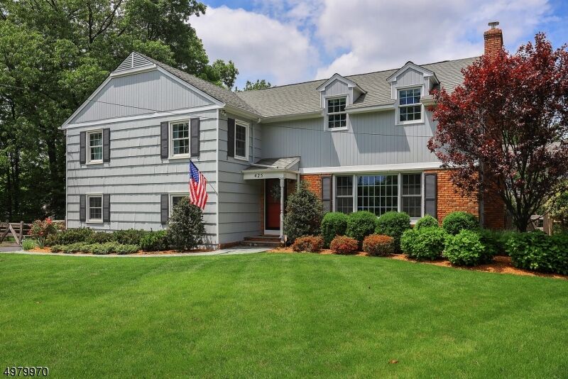 Property Photo: 425 Jefferson Ave NJ 07090