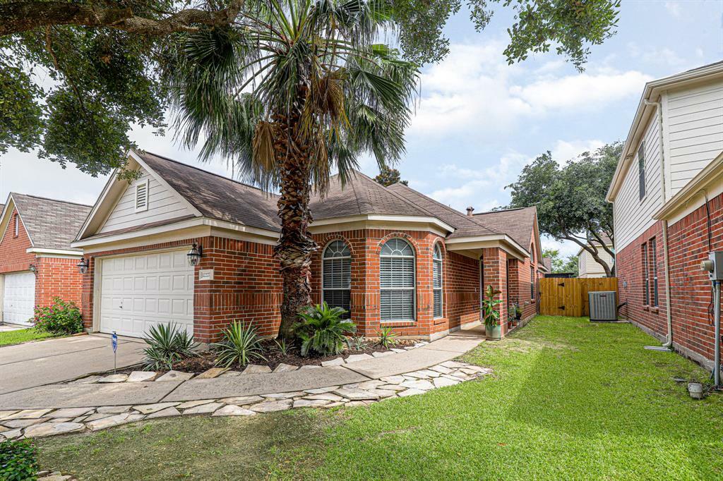 Property Photo:  12227 English Brook Circle  TX 77346 