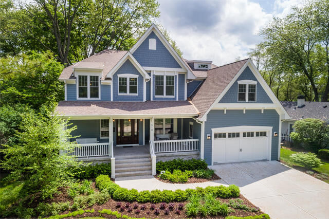 Property Photo:  610 North Loomis Street  IL 60563 