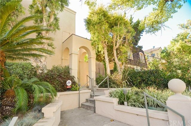 Property Photo:  825 Magnolia Avenue 4  CA 91106 