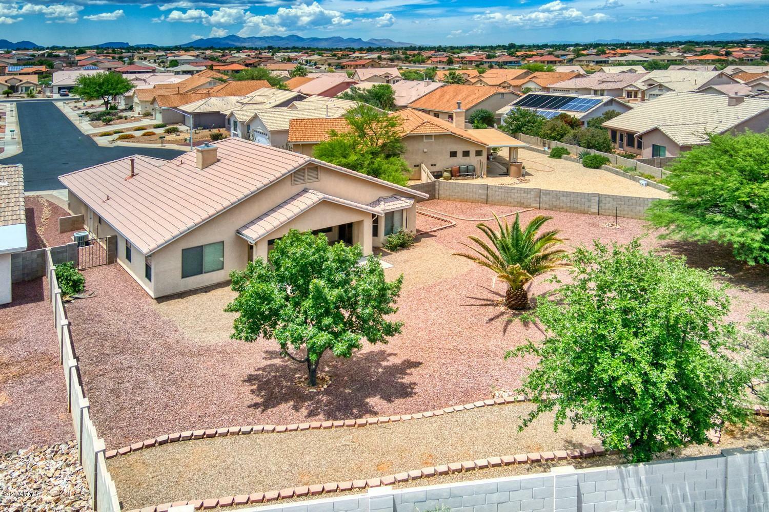 Property Photo: 2098 Harwood Circle AZ 85650