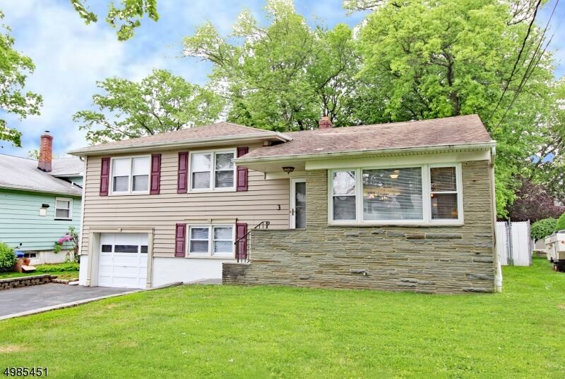 Property Photo: 3 Essex Rd NJ 07081