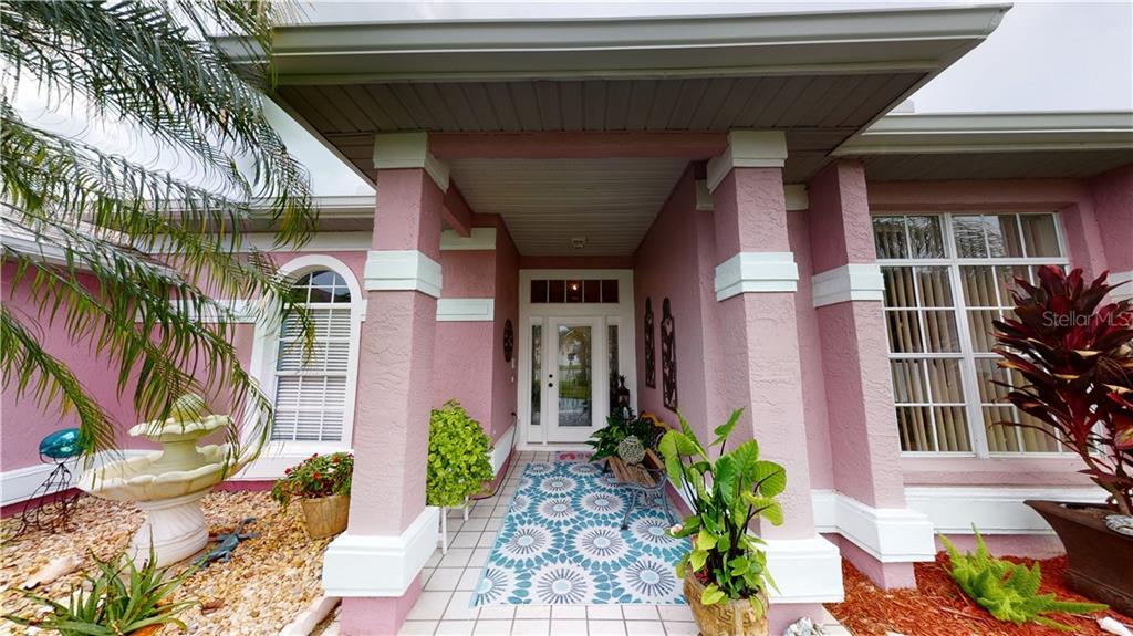 Property Photo: 14906 Prairie Rose Court FL 32824