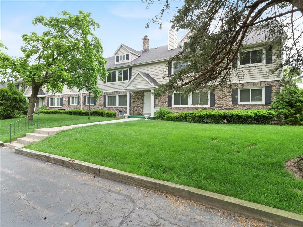 Property Photo: 1146 Pilgrim Pkwy WI 53122