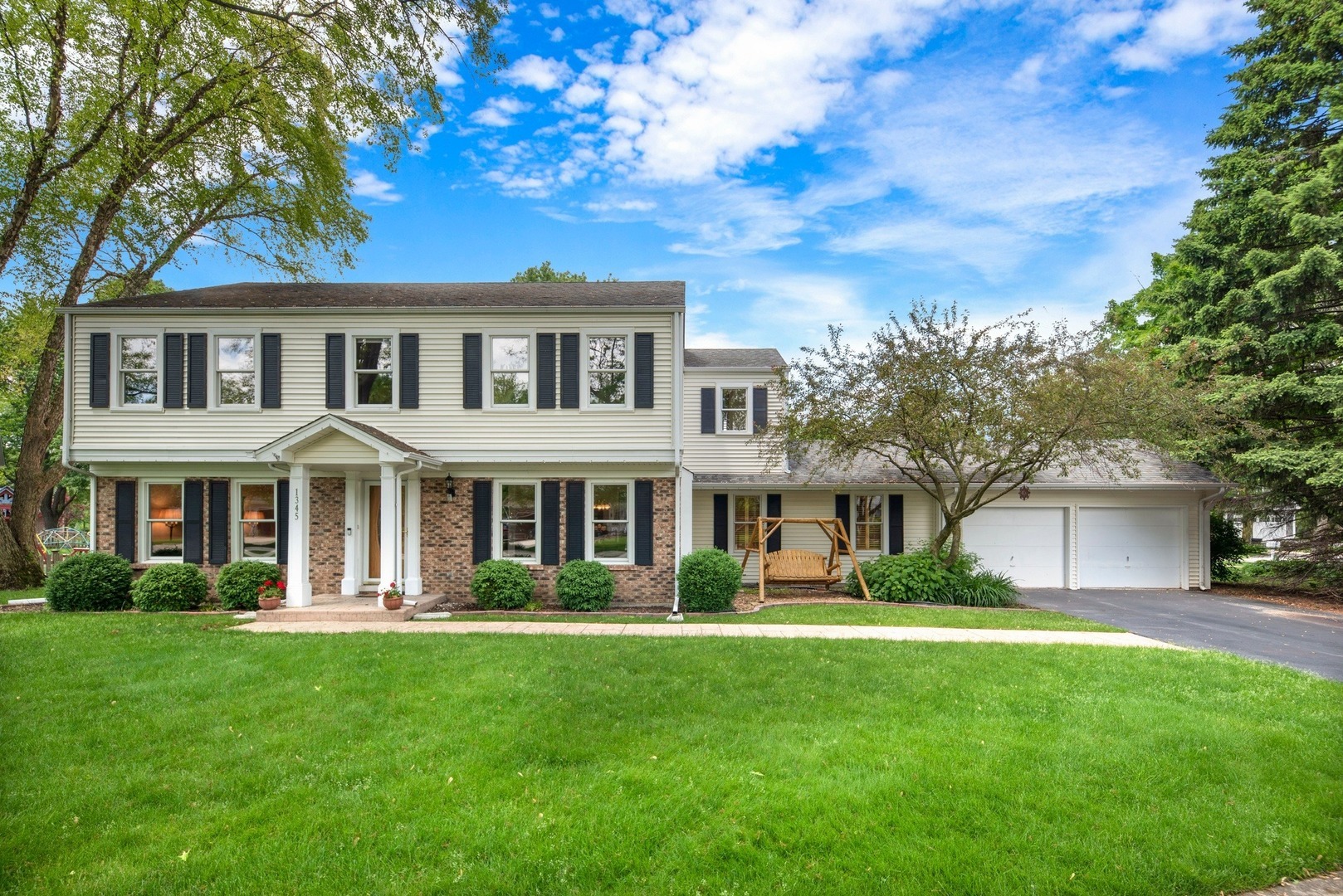 1345 Winchester Court  Naperville IL 60563 photo