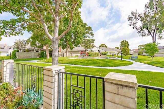Property Photo:  5173 Piccadilly Circle  CA 92683 