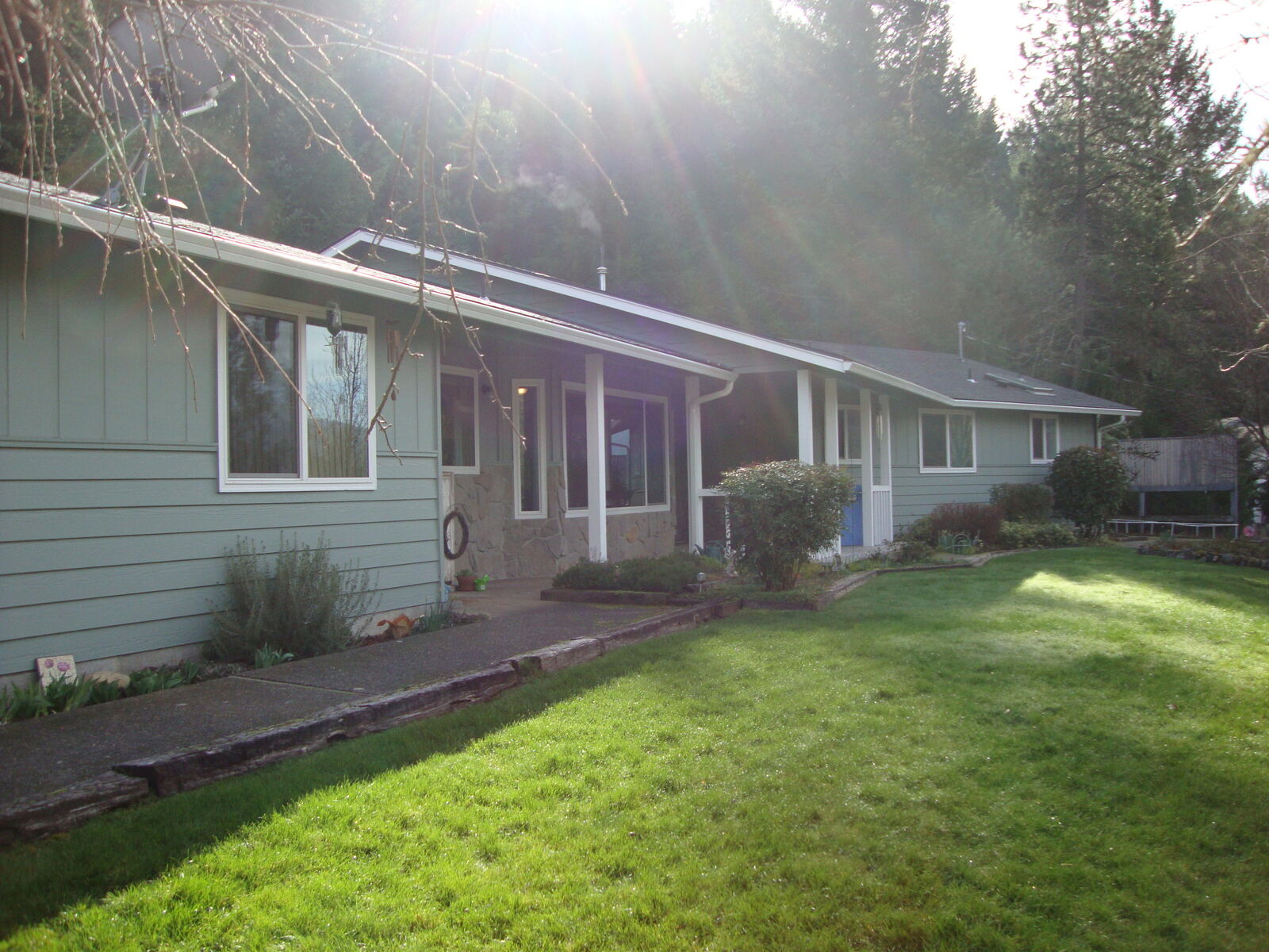 Property Photo:  1260 E Evans Creek Road  OR 97537 