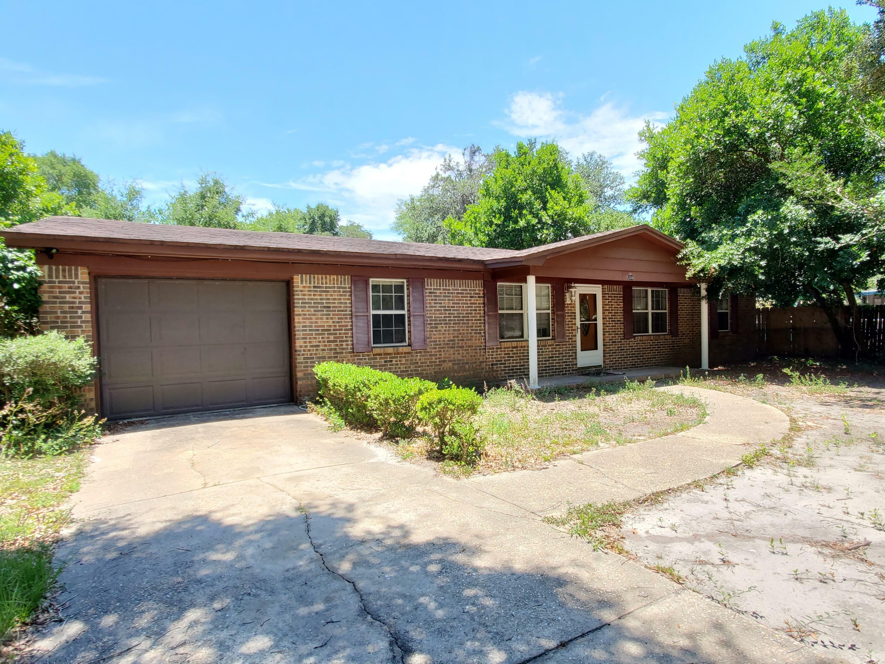 Property Photo:  304 Verb Street  FL 32547 