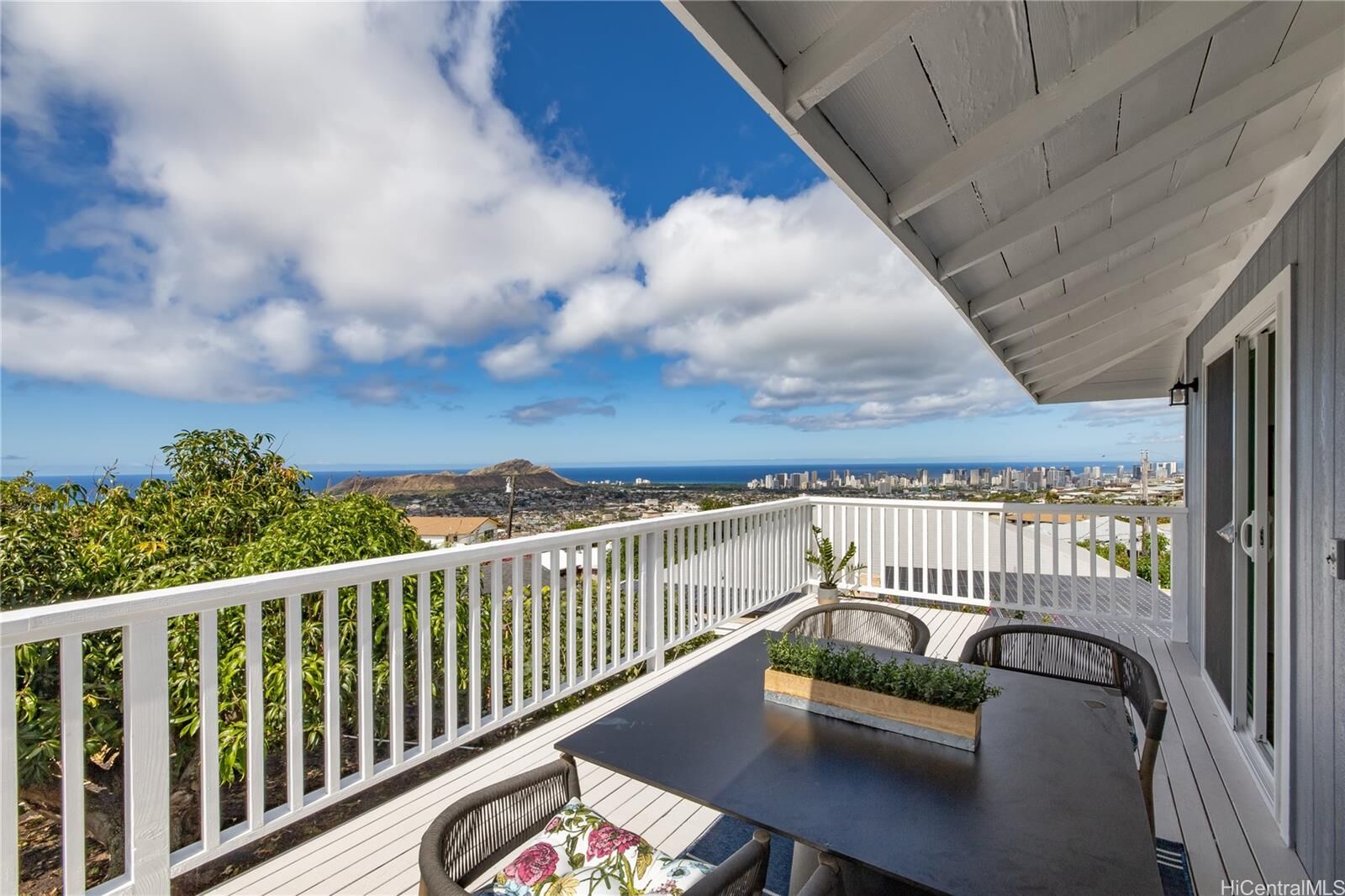 Property Photo:  3928 Pili Place  HI 96816 