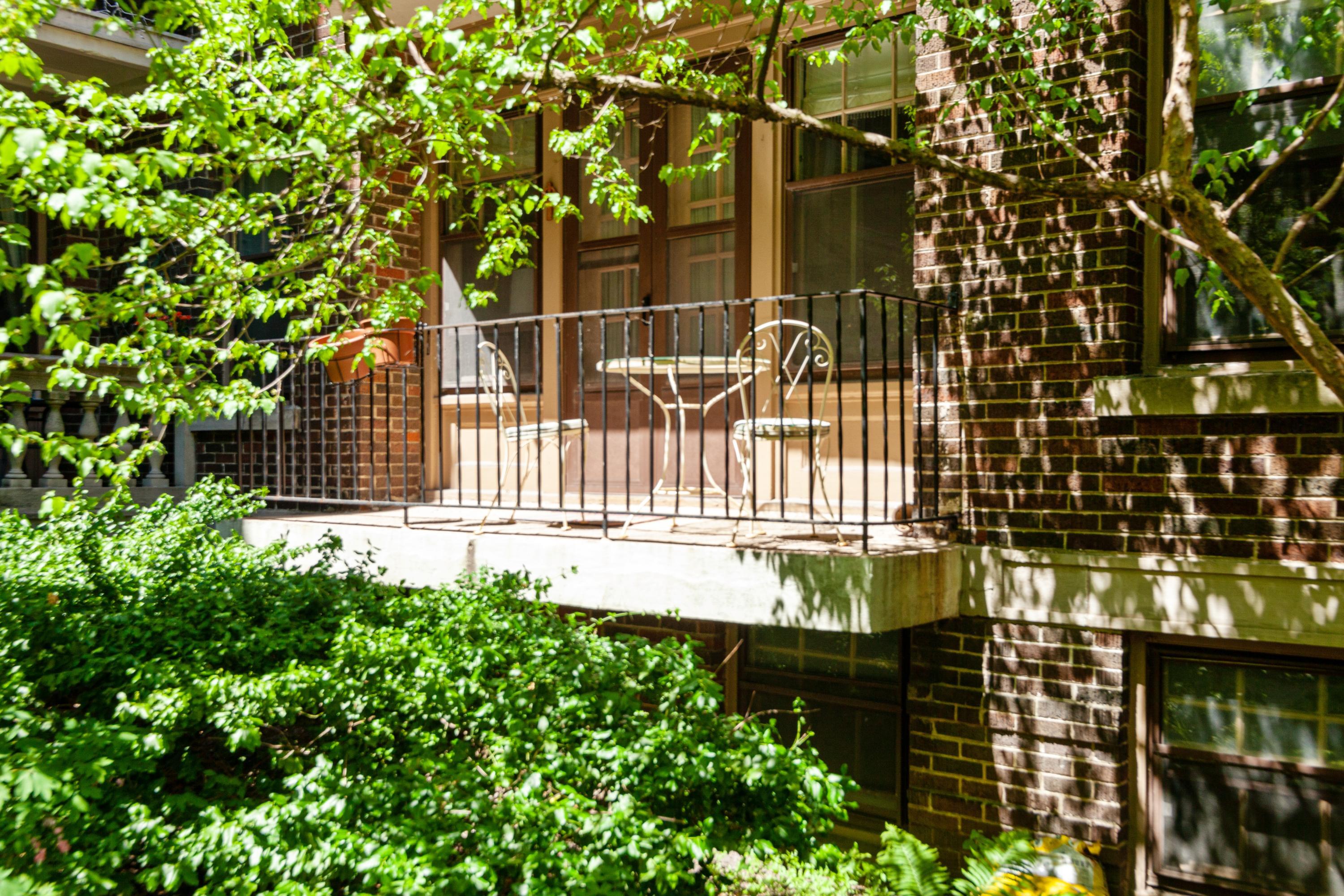 Property Photo: 2011 N Prospect Ave 10 WI 53202