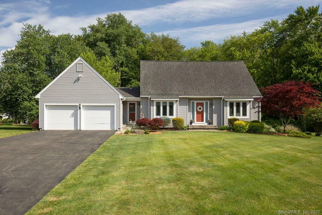 Property Photo: 14 Cobbler Way CT 06095