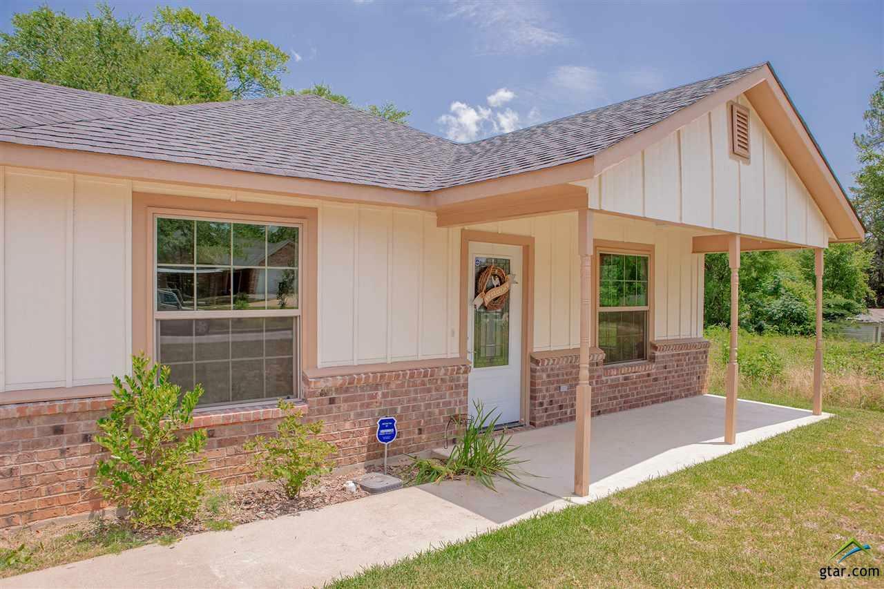 Property Photo:  2207 Luther Street  TX 75701 