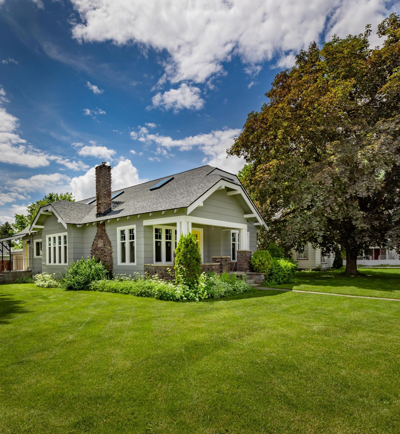 Property Photo:  403 W Main Ave  WA 99109 