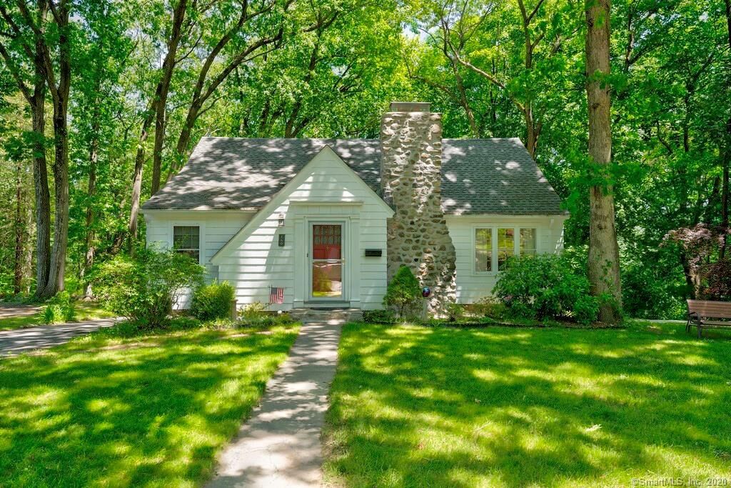 Property Photo:  160 Mount Vernon Avenue  CT 06708 