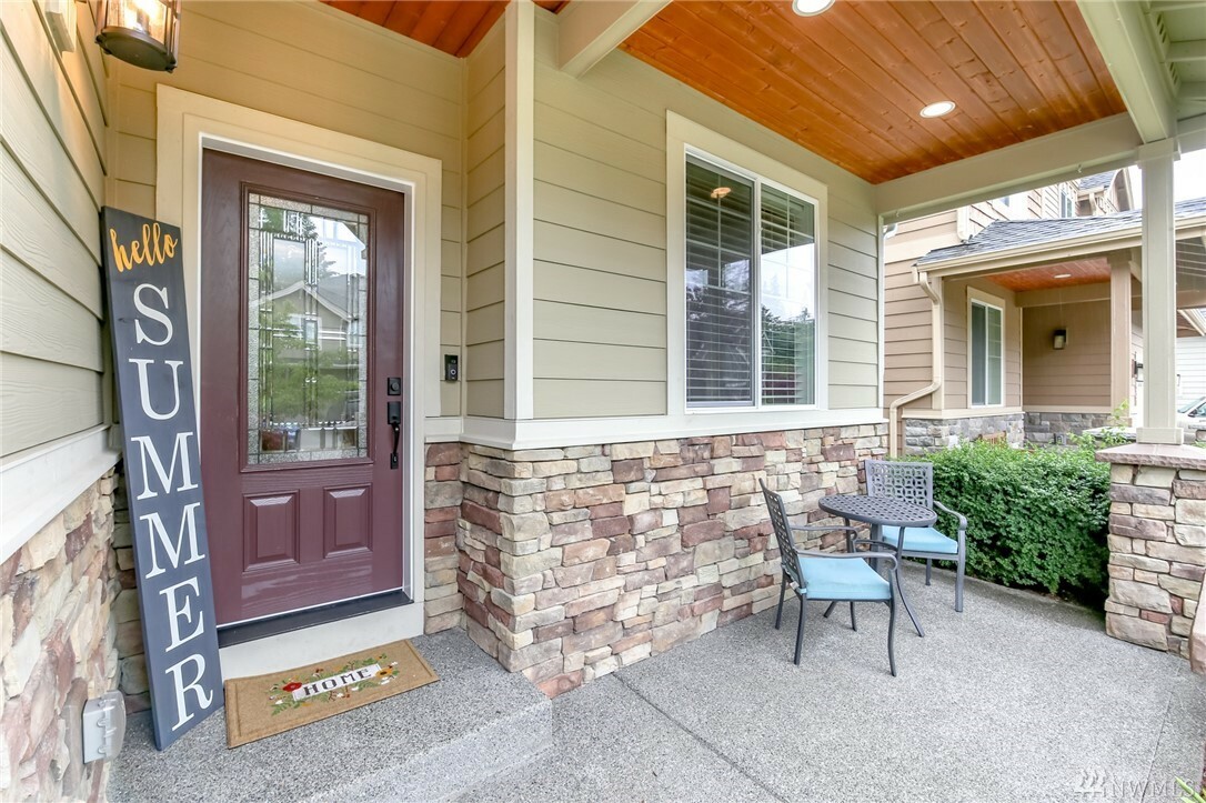 Property Photo:  21222 SE 260th St  WA 98038 