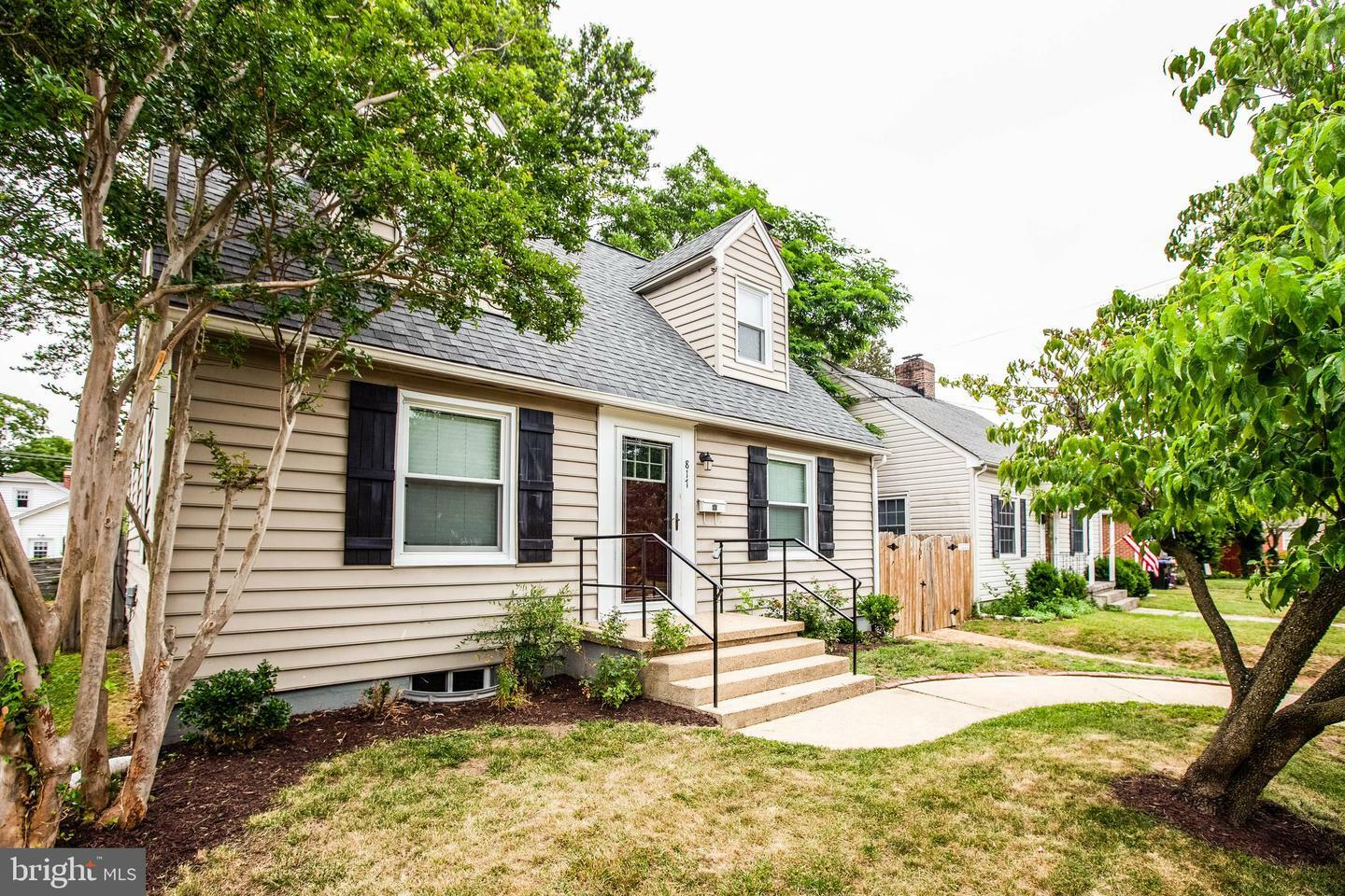 Property Photo:  817 Bright Street  VA 22401 