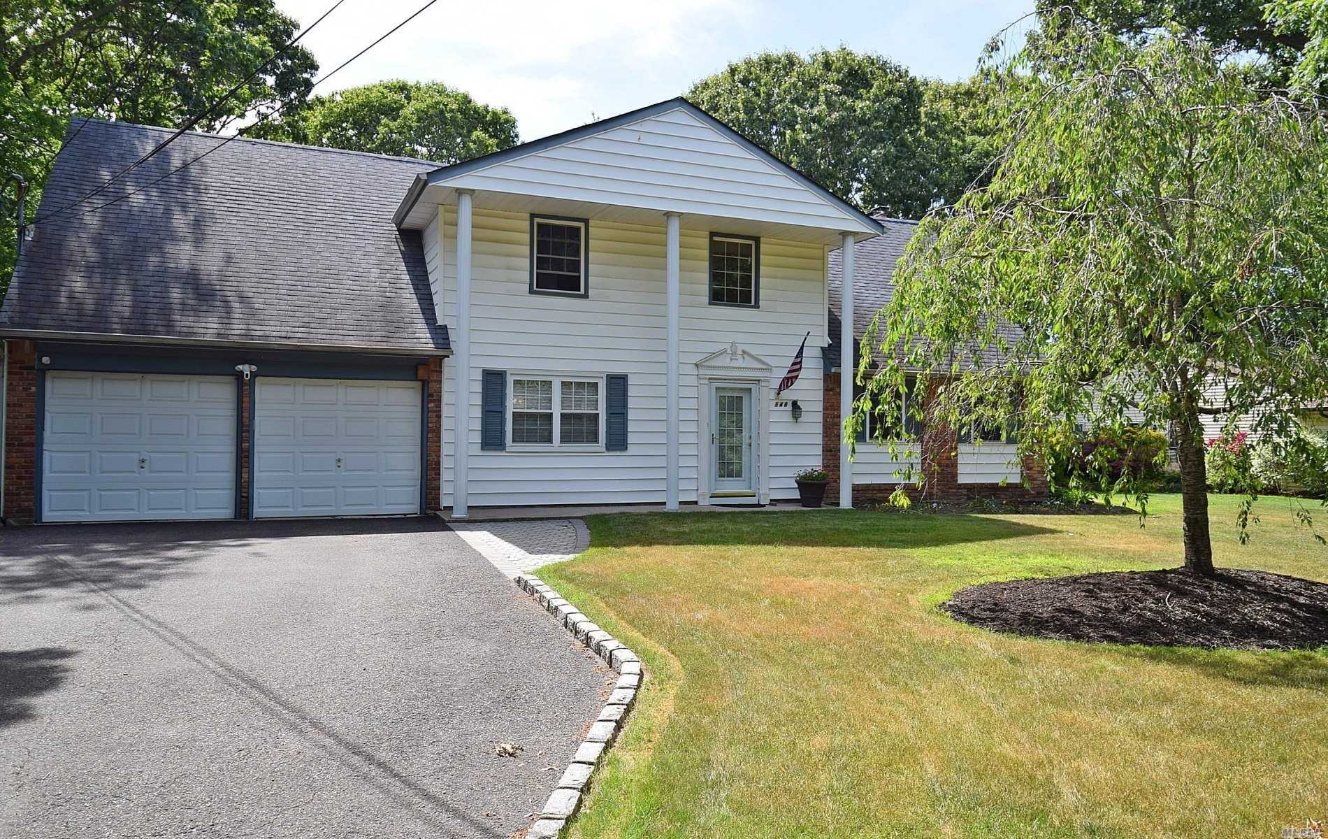 Property Photo:  148 N Coleman Road  NY 11720 