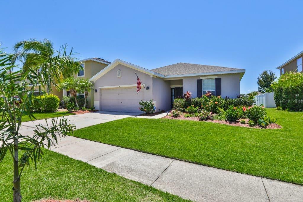 Property Photo:  530 Vista Ridge Drive  FL 33570 