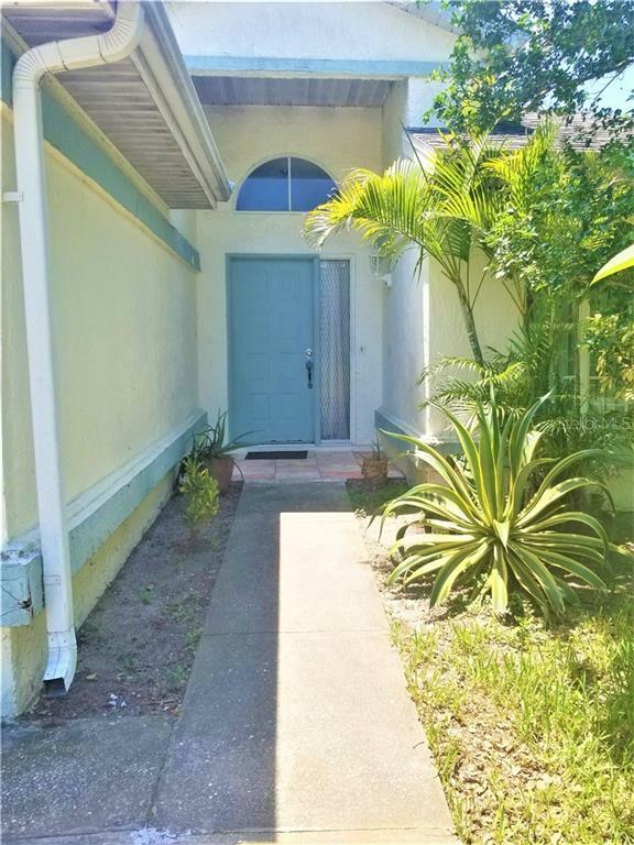 Property Photo:  210 Seabreeze Circle  FL 34743 